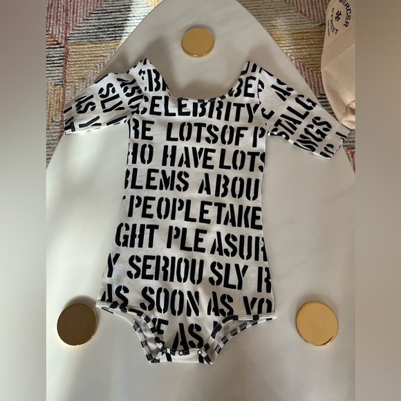 Wolf & Rita graphic bodysuit and shorts - Picture 3 of 3